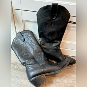 Madden Girl Redford Boots